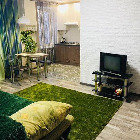 Двухкімнатна Студія Tschernihiw Exterior foto